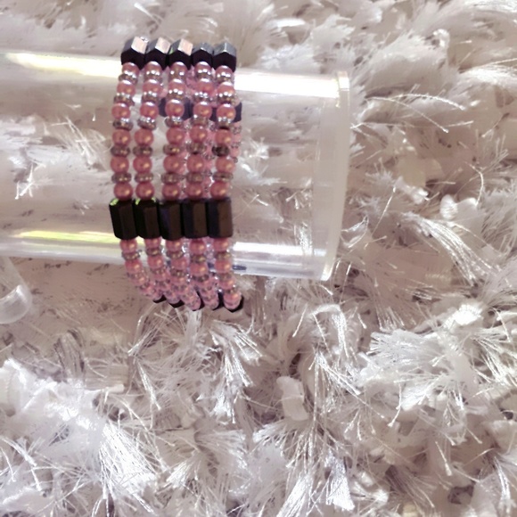 Jewelry - Women's Pink Magnet Bracelet